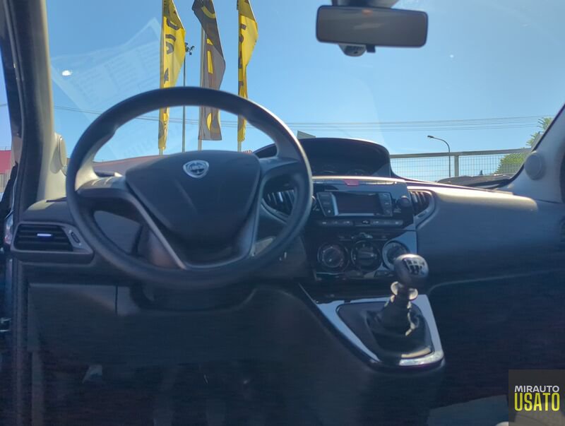 Lancia Ypsilon  1.0 FireFly 70cv Hybrid Silver Plus