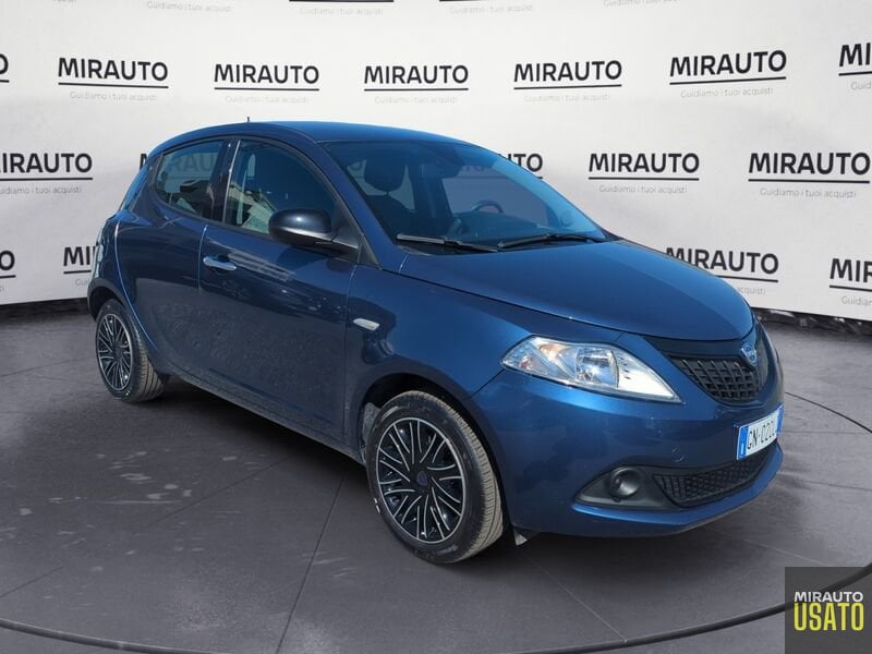 Lancia Ypsilon  1.0 FireFly 70cv Hybrid Silver Plus