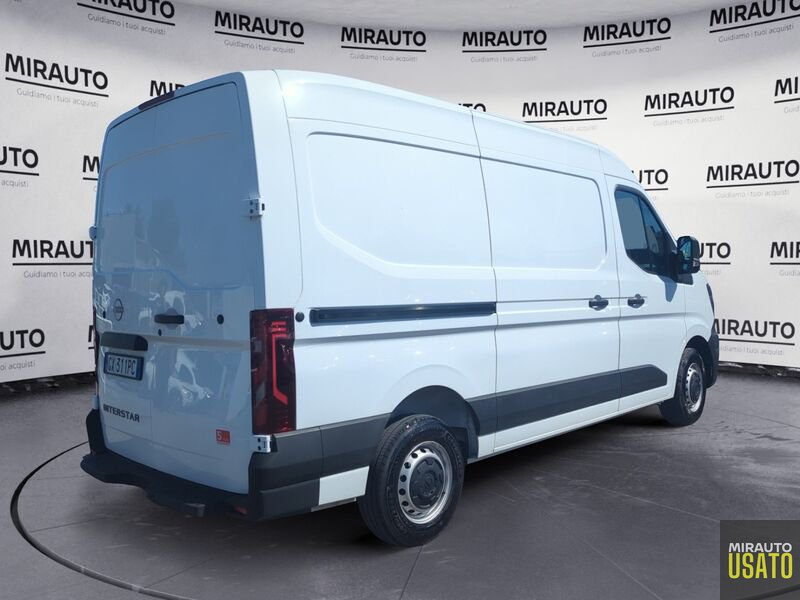 Nissan Interstar  Interstar fwd 35 2.0 dci 130cv L2H2 DC N Connecta