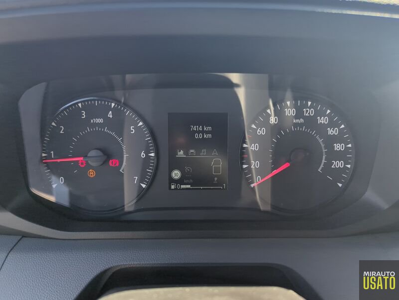 Nissan Interstar  Interstar fwd 35 2.0 dci 130cv L2H2 DC N Connecta