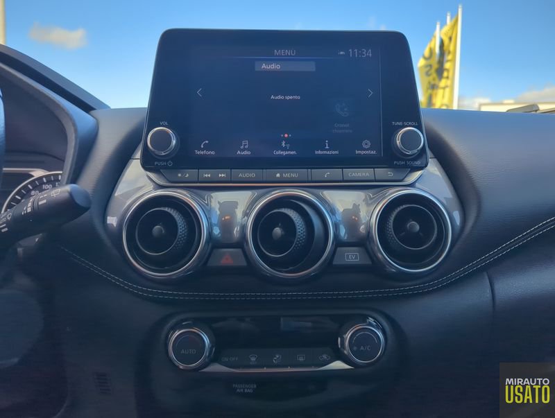 Nissan Juke  Juke 1.6 HEV N-Connecta