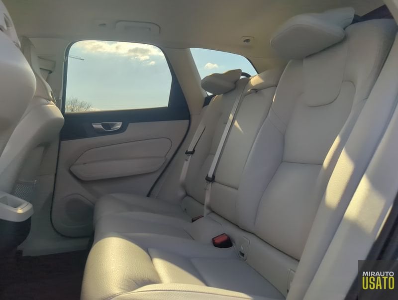 Volvo XC60  B4 automatico Core