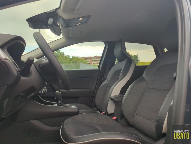 Renault   1.6 E-TECH HEV 145 TECHNO AUTO