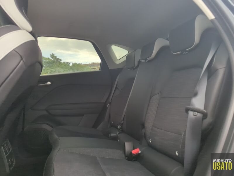 Renault   1.6 E-TECH HEV 145 TECHNO AUTO