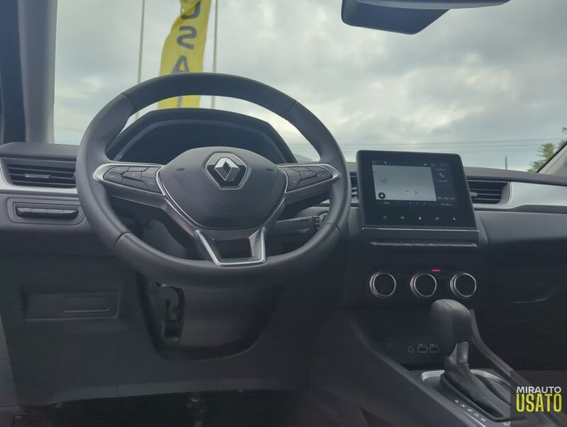 Renault   1.6 E-TECH HEV 145 TECHNO AUTO
